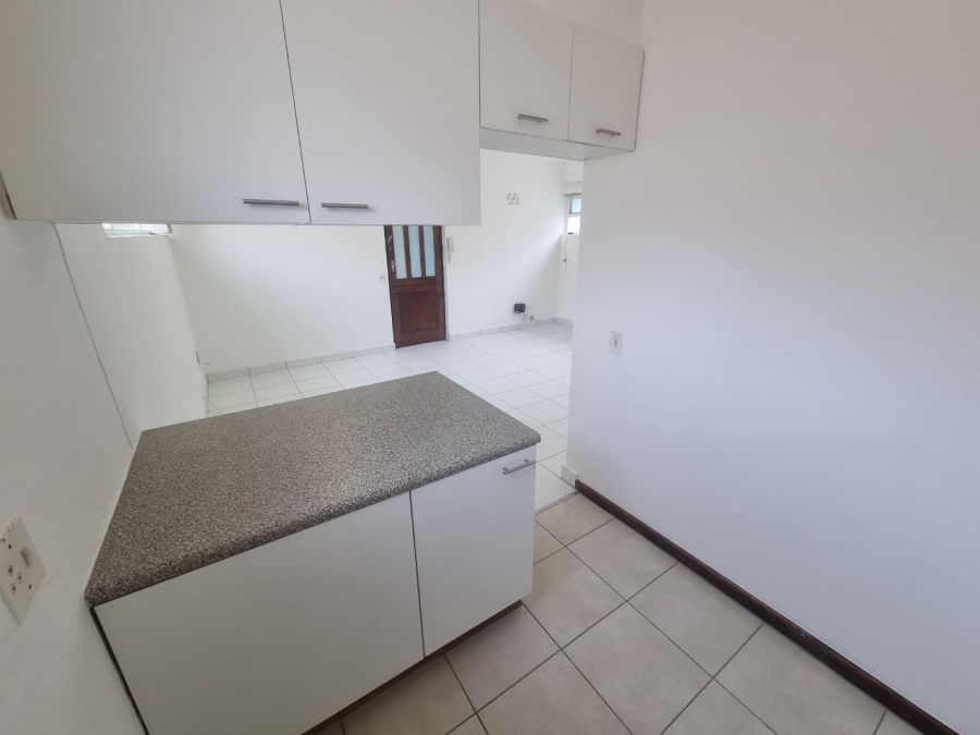 To Let 0 Bedroom Property for Rent in Sea Point Western Cape